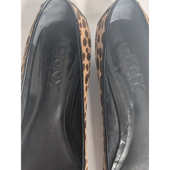 DNKY Womens Leopard spot Leather loafer size 7.5 mobwife Retro, Quiet Luxury - Picture 2 of 10
